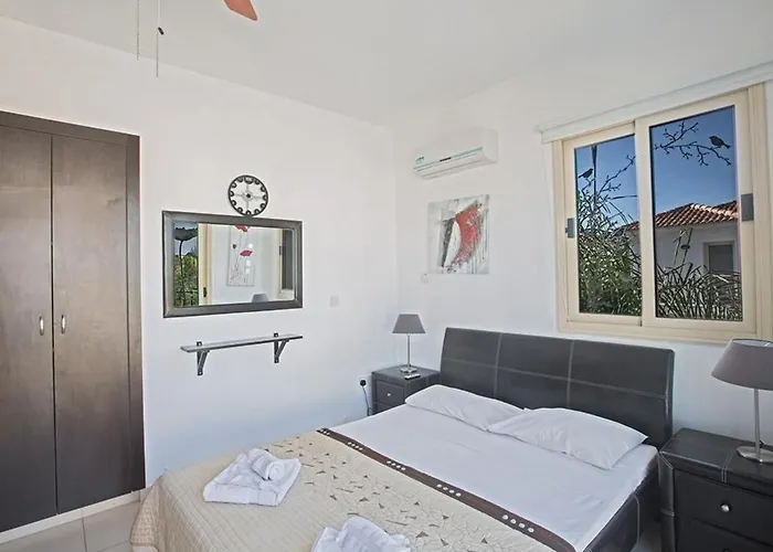 Ferienvilla Pv17 Mit Sonnenterrasse Und Pool By Interhome Σπίτι διακοπών