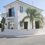 Дом отдыха Ferienvilla Pv17 Mit Sonnenterrasse Und Pool By Interhome *