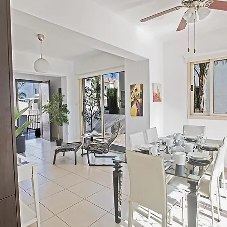 Ferienvilla Pv17 Mit Sonnenterrasse Und Pool By Interhome * Protaras