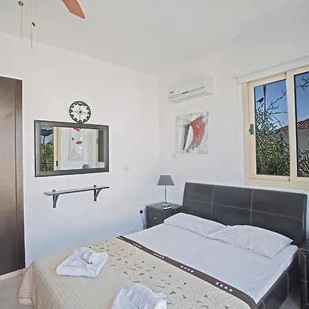 Ferienvilla Pv17 Mit Sonnenterrasse Und Pool By Interhome Prázdninový dům
